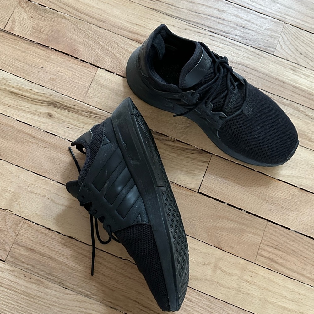 ADIDAS Black Sneakers